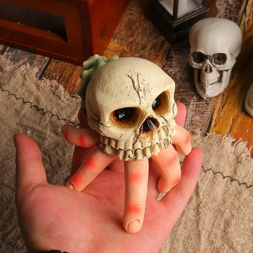 Halloween Skull Simulation Hand - Spooky Horror Garden Resin Ornaments Halloween Skull Hand - Gear Elevation