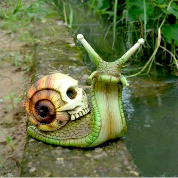 Halloween Snail Skull - Statue Resin Horror Skeleton Sculpture Gothic Outdoor Garden Decoration Figurine - Gear Elevation