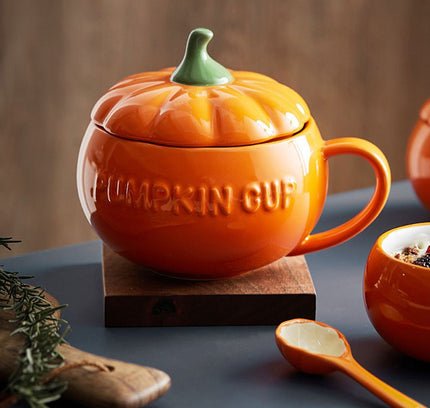 Pumpkin Mug with Lid - Cozy Autumn Charm - Gear Elevation