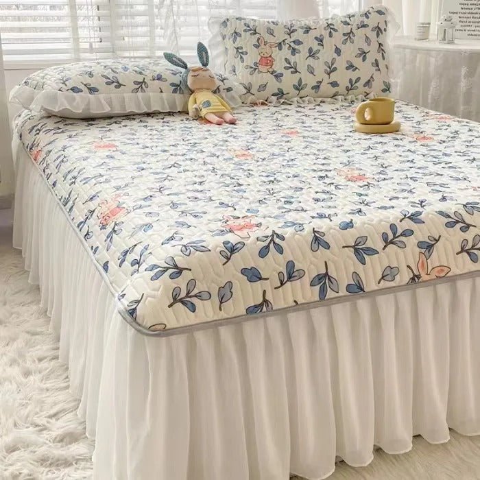 Summer Ice Silk Latex Mattress Set - Lace Style Ice Silk Mat, Bed Sheet, Skirt Style, Non Slip Fixed Mattress Protective Cover - Gear Elevation